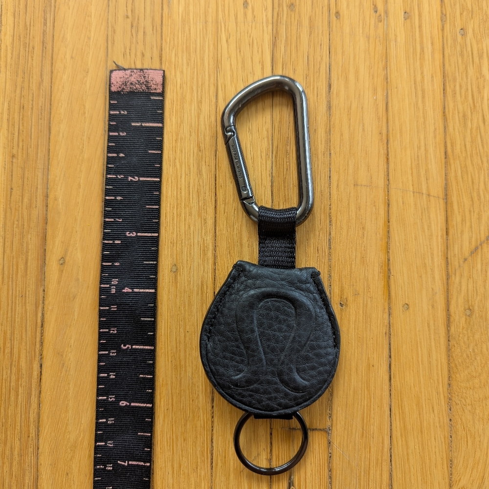 Black Lululemon Keychain Carabiner - Picture 2 of 3